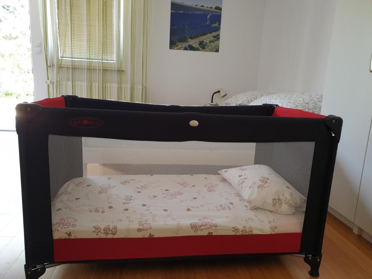 Studio Emma Ljubljana - Free Parking, Ac, Wifi ภายนอก รูปภาพ