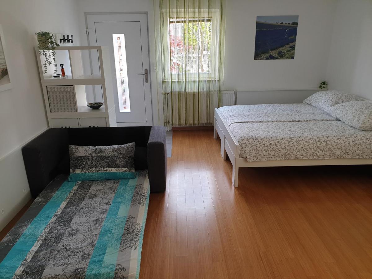 Studio Emma Ljubljana - Free Parking, Ac, Wifi ภายนอก รูปภาพ